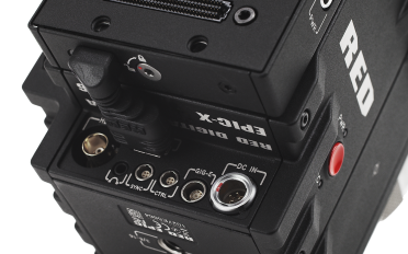 Insert the HDMI Connector to the BRAIN
